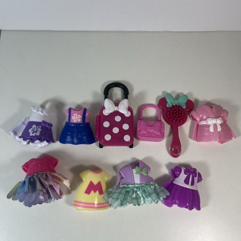 Fisher-Price Snap N Style Minnie Clothes & Accessories 10pc